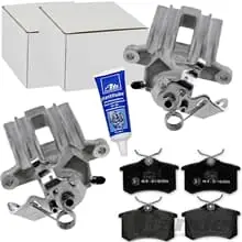 BREMSSATTEL BREMSBELÄGE HINTEN für AUDI A4 8E B6 B7 SEAT EXEO PR-Nr 1KD+1KP Markenprodukt